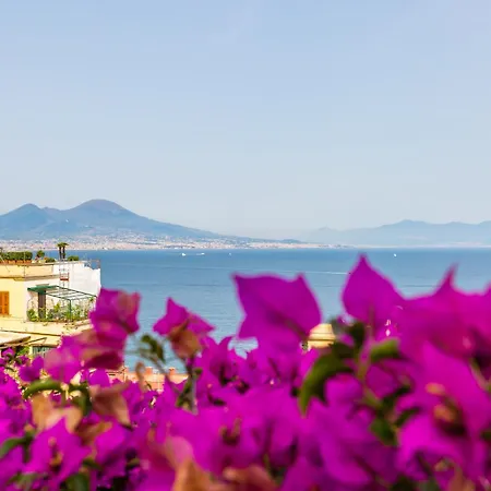 Dolcevita With Parking By Napoliapartments