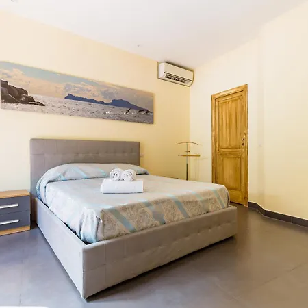 Dolcevita With Parking By Napoliapartments Apartmán