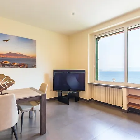 Dolcevita With Parking By Napoliapartments Apartman