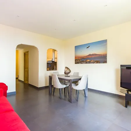 Διαμέρισμα Dolcevita With Parking By Napoliapartments