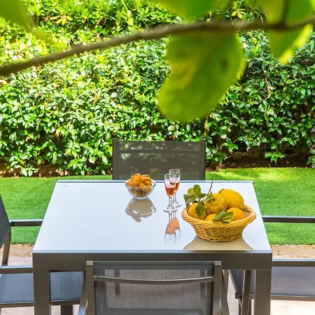 Dolcevita With Parking By Napoliapartments Apartman