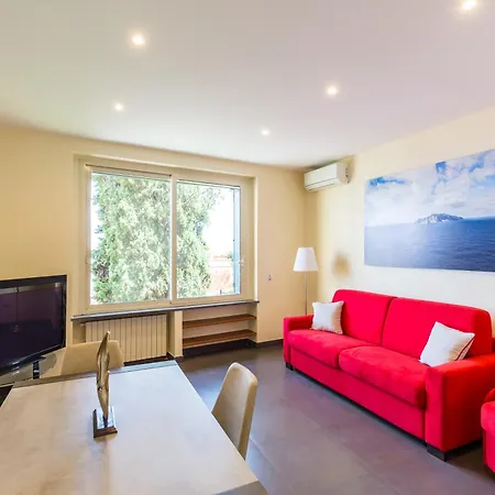 Dolcevita With Parking By Napoliapartments Apartman *