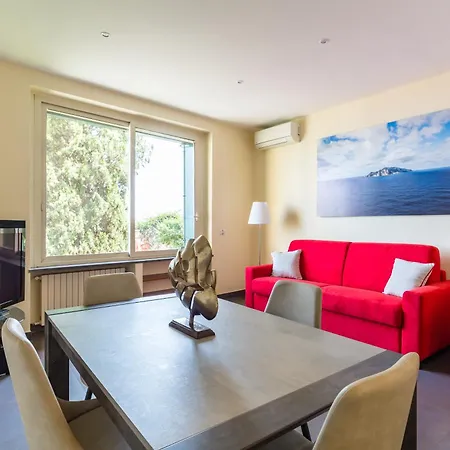 Dolcevita With Parking By Napoliapartments * Nápoly