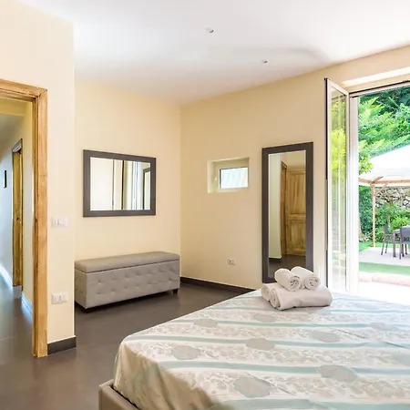 Dolcevita With Parking By Napoliapartments Nápoly
